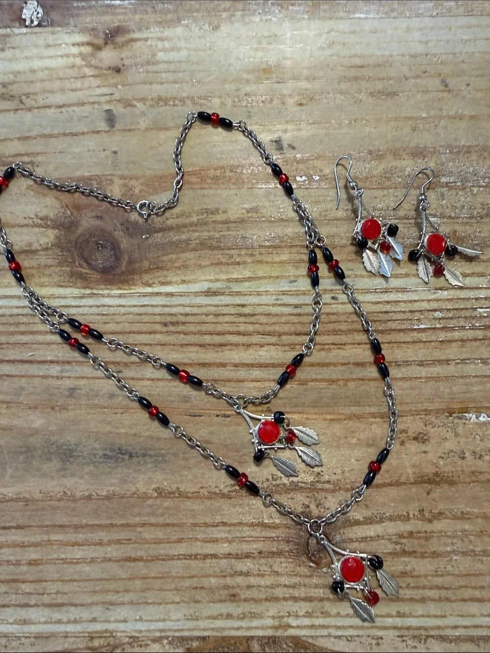 Vintage Silver Tone Red Black Double Layered Necklace Dangle Drop Earrings Set